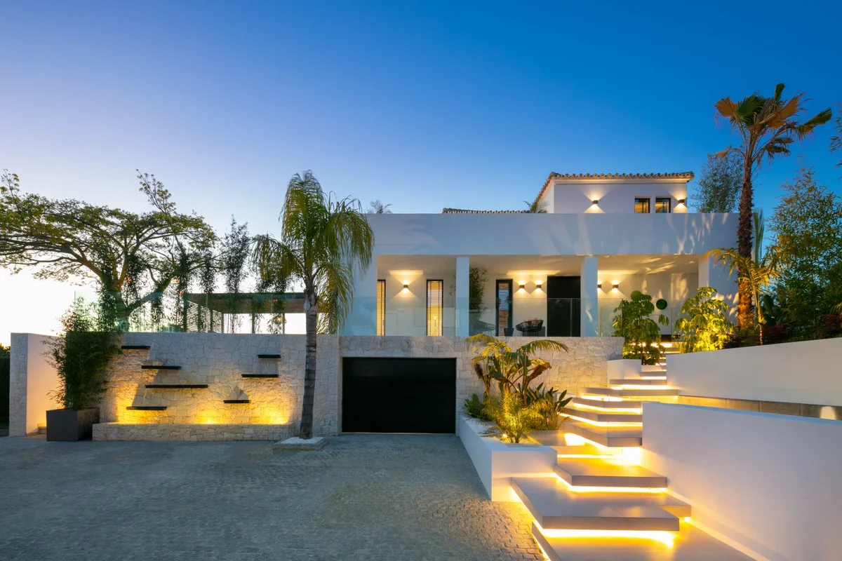 FUTURISTIC DESIGN VILLA, Marbella