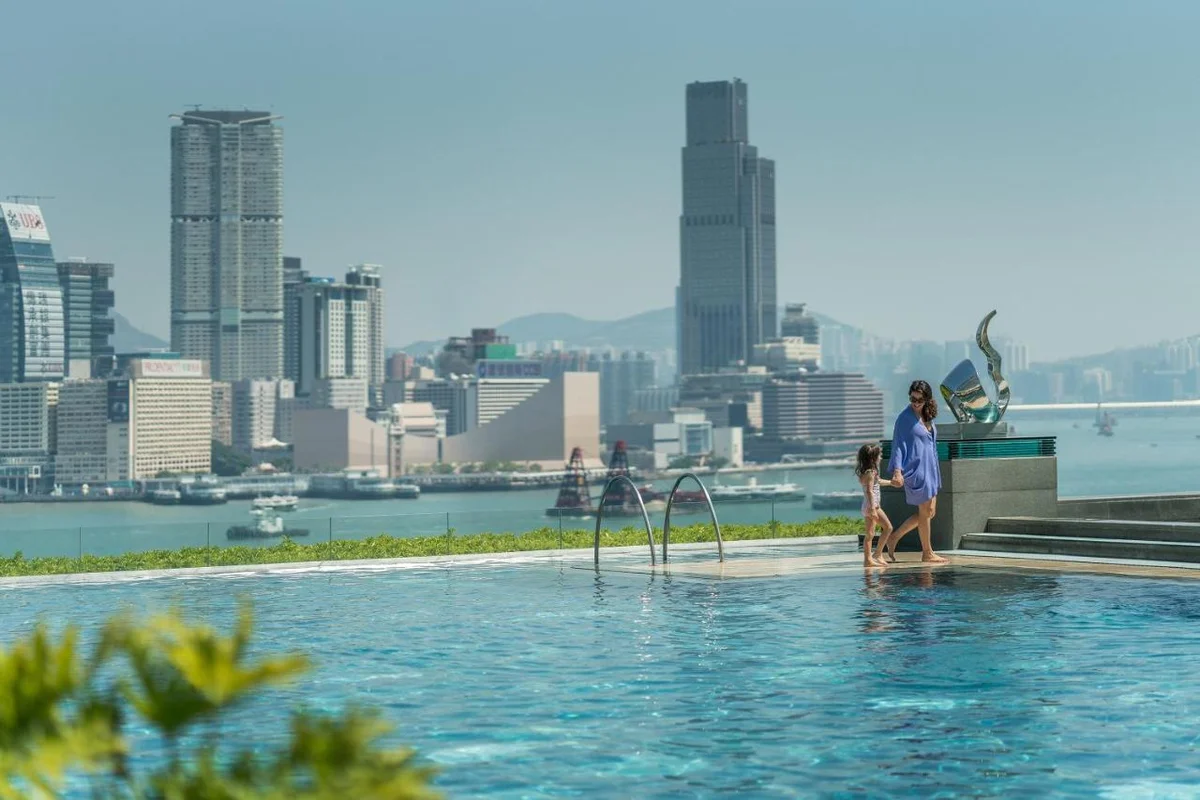 Four Seasons, Hong Kong