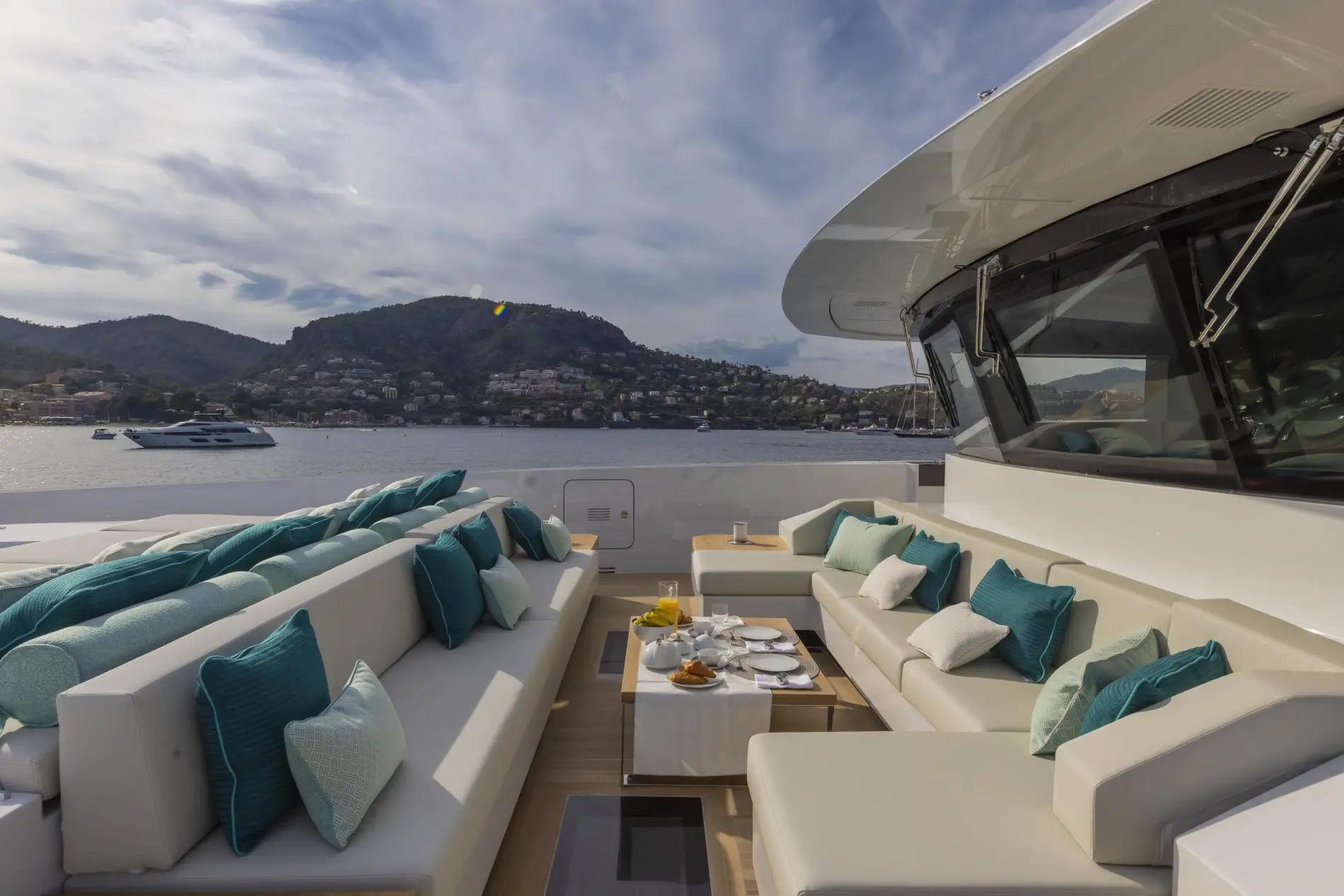 EMOCEAN | Luxury Motor Yacht for Charter |  Caribbean Sea