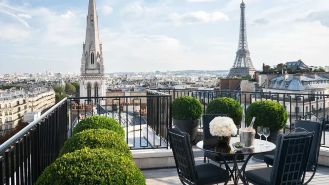 Four Seasons Hotel George V, Paris