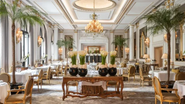 Four Seasons Hotel George V, Paris