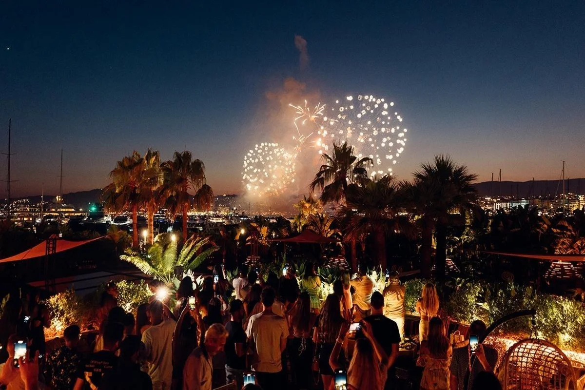 Bar Cloud 9 Le Baoli Cannes