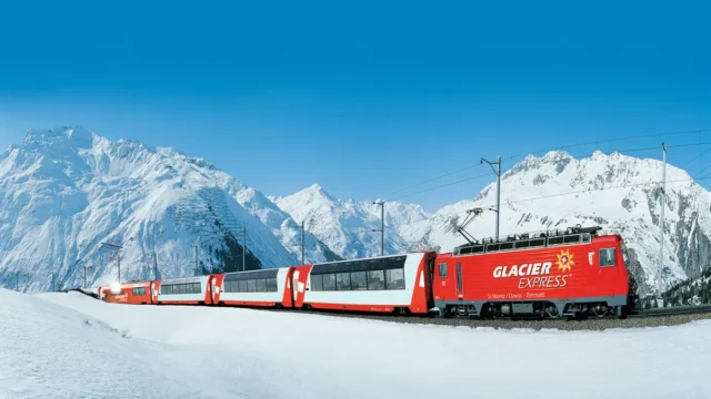 Excellence rail journey through the Swiss Alps - Glacier Express