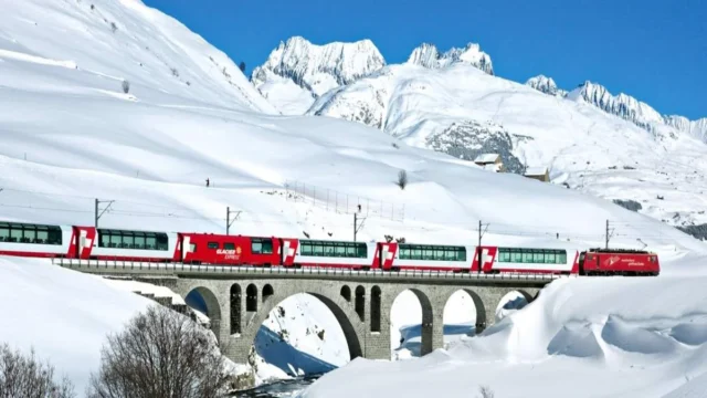 Excellence rail journey through the Swiss Alps - Glacier Express