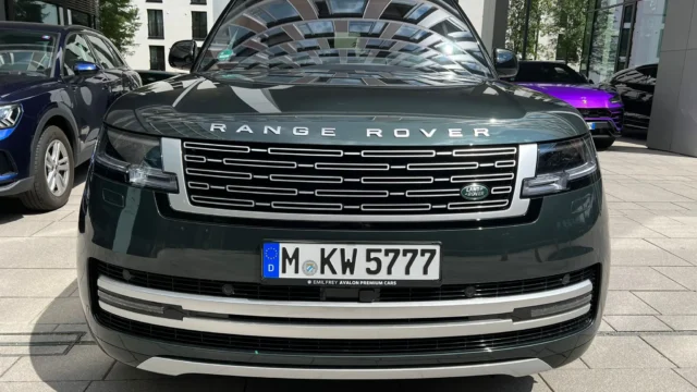 Land Rover Range Rover Vogue D350