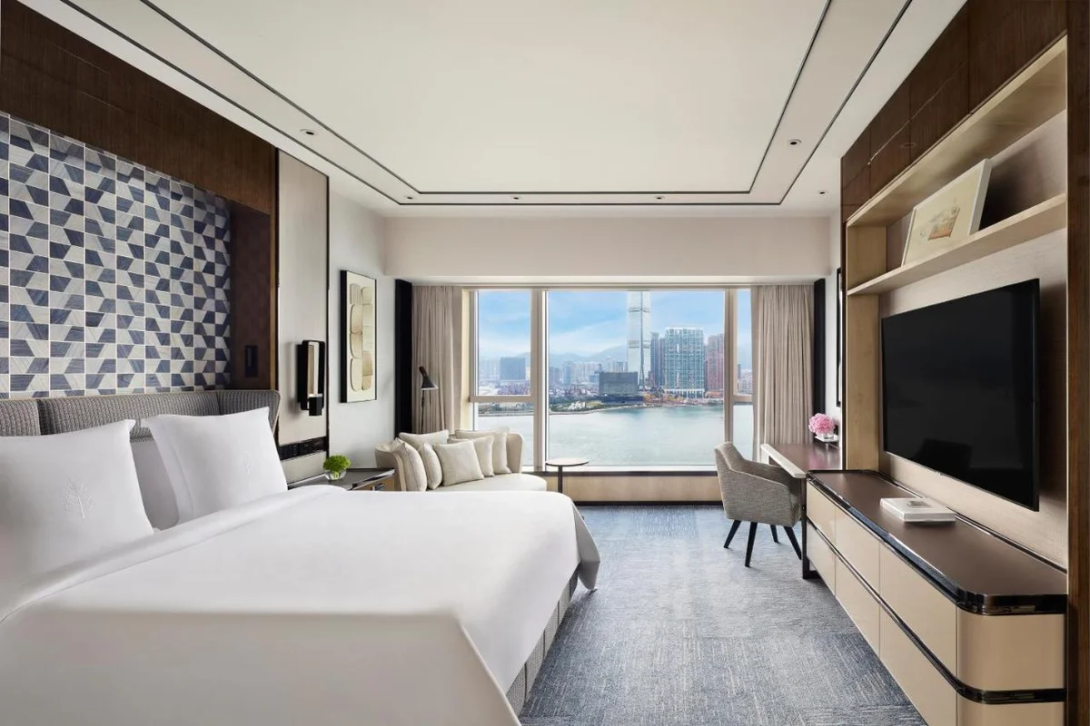 Four Seasons, Hong Kong