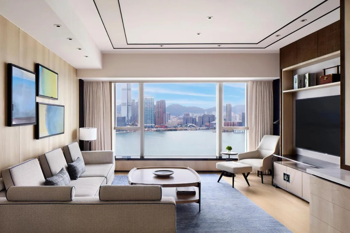 Four Seasons, Hong Kong