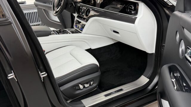 Rolls Royce Ghost Black Badge 2024