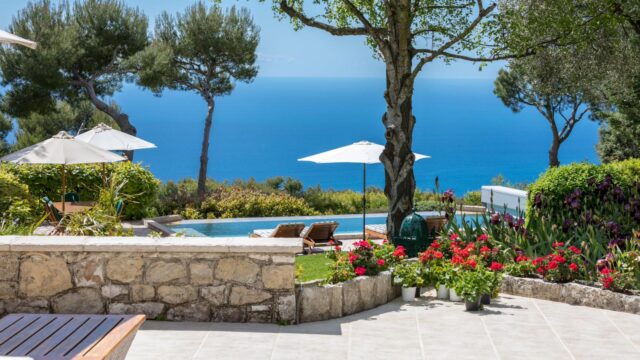 Villa with an exceptional sea view in Eze