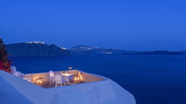 Canaves Oia Suites