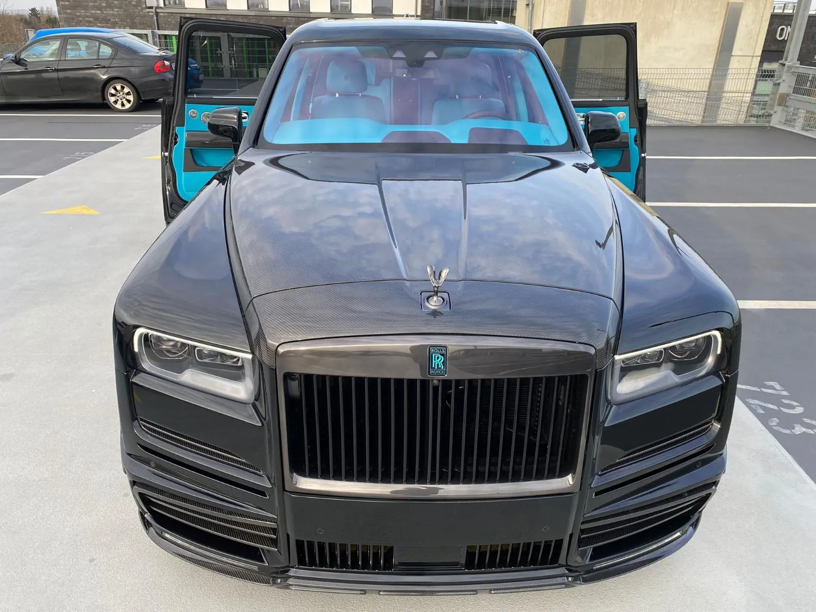 Rolls Royce Black Badge Cullinan