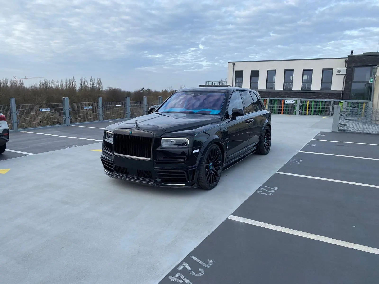 Rolls Royce Black Badge Cullinan