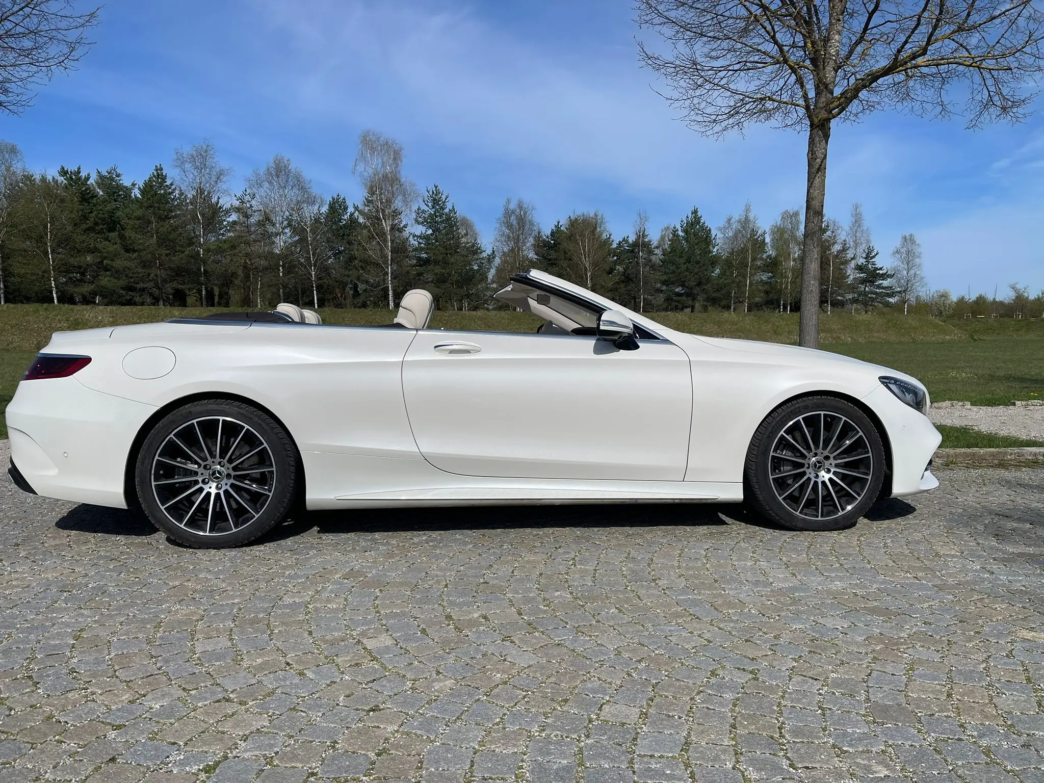 Mercedes-Benz S560 Cabrio