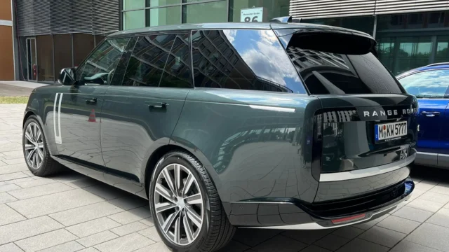 Land Rover Range Rover Vogue D350