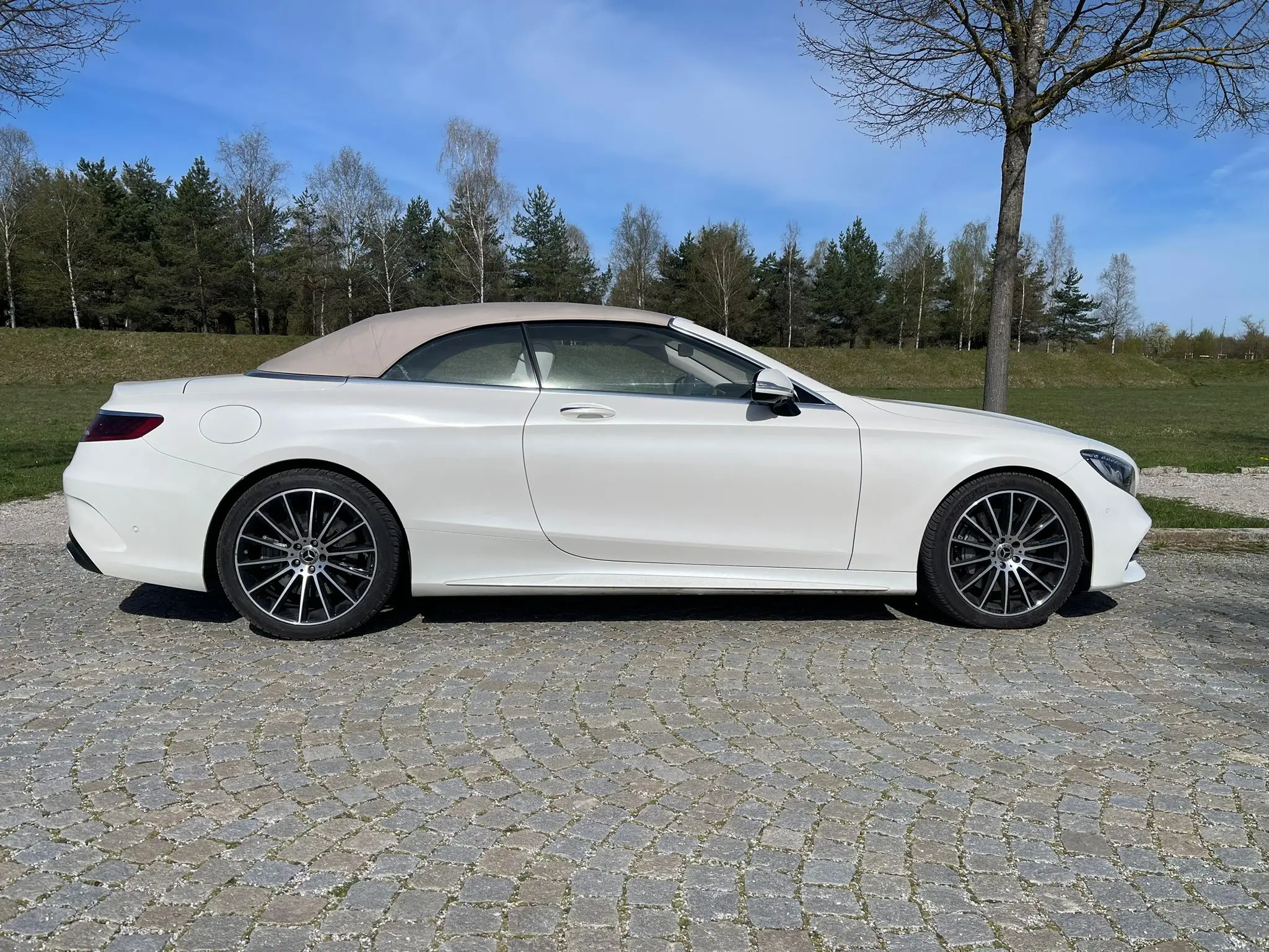 Mercedes-Benz S560 Cabrio