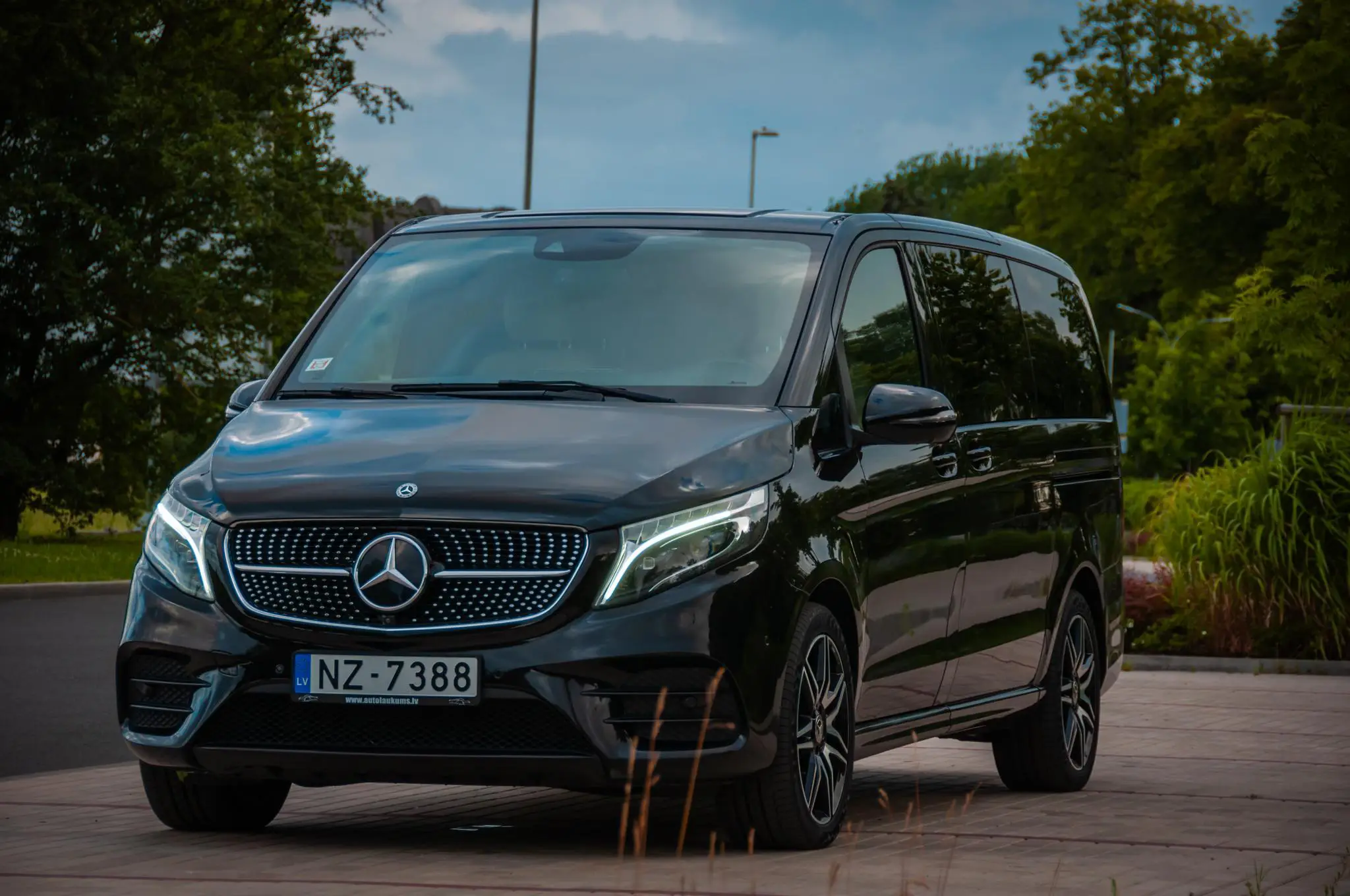 Mercedes-Benz V-Class V300 4Matic