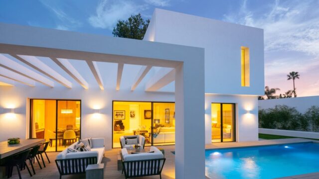 BRAND NEW LUXURY VILLA, Malaga