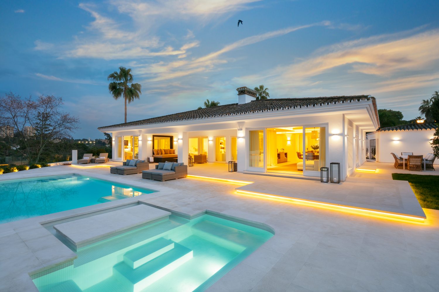 EXCELLENT FRONTLINE GOLF VILLA, Marbella