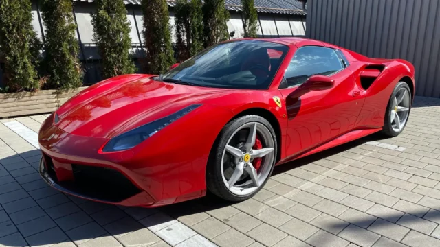 Ferrari 488 Spider