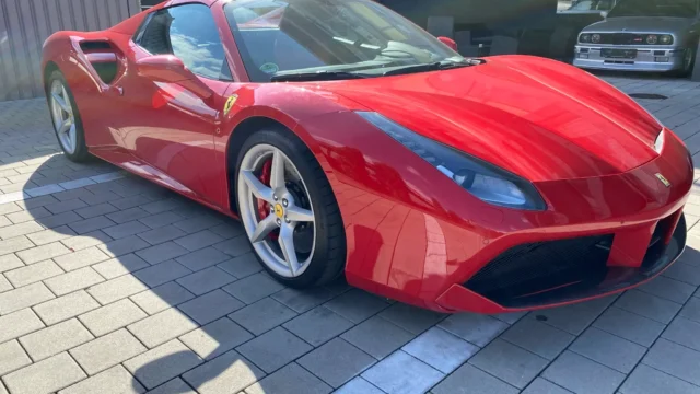 Ferrari 488 Spider