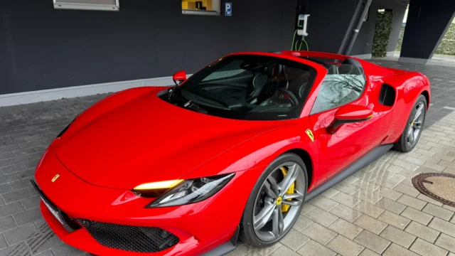 Ferrari 296 GTB Spider