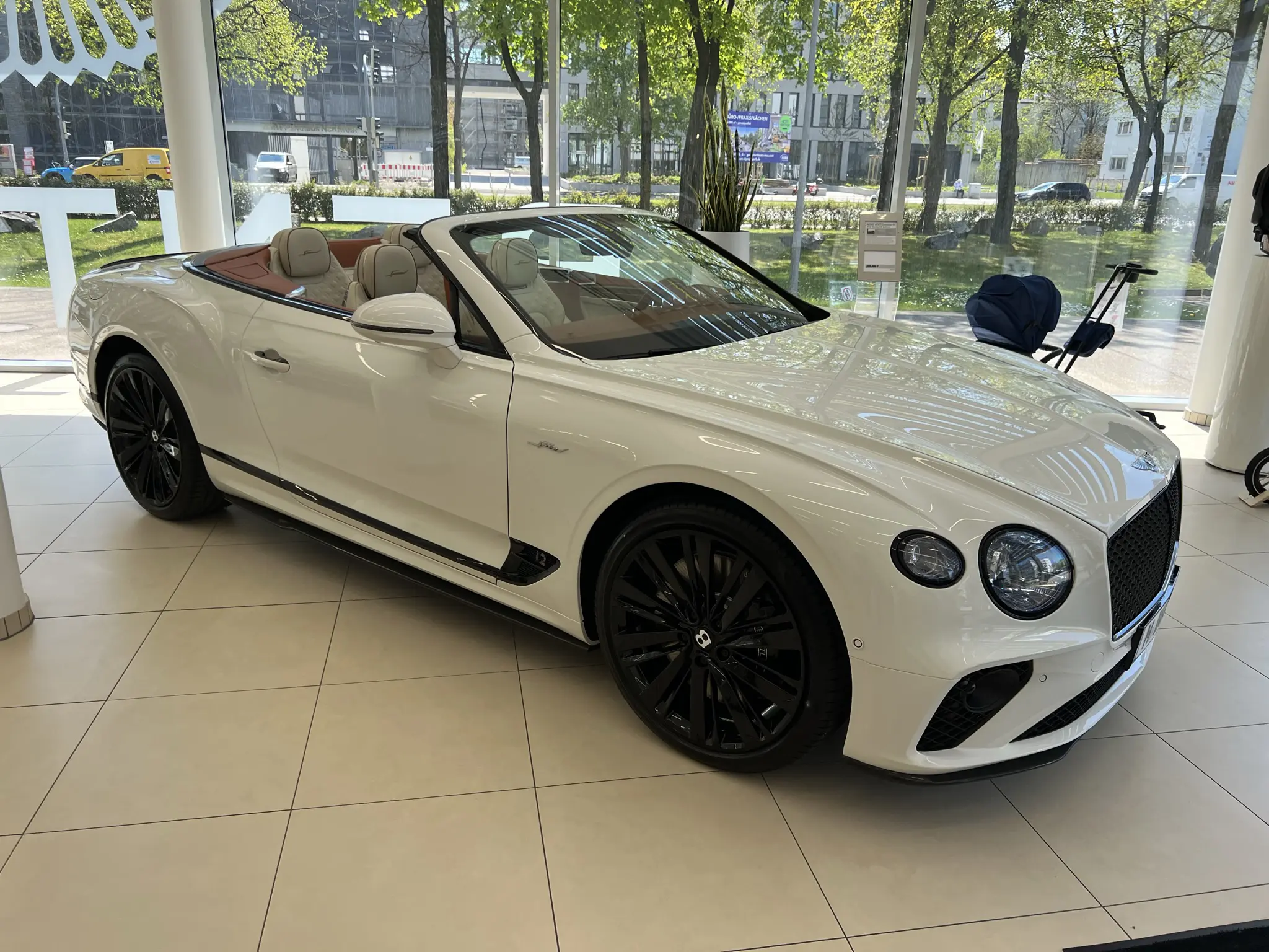 Bentley Continental GTC Speed Edition 12