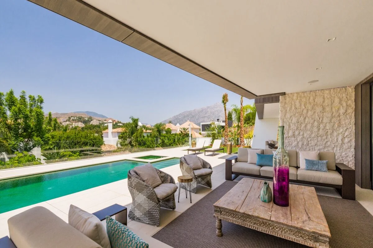 STUNNING NEWLY BUILT GOLF VILLA, Marbella