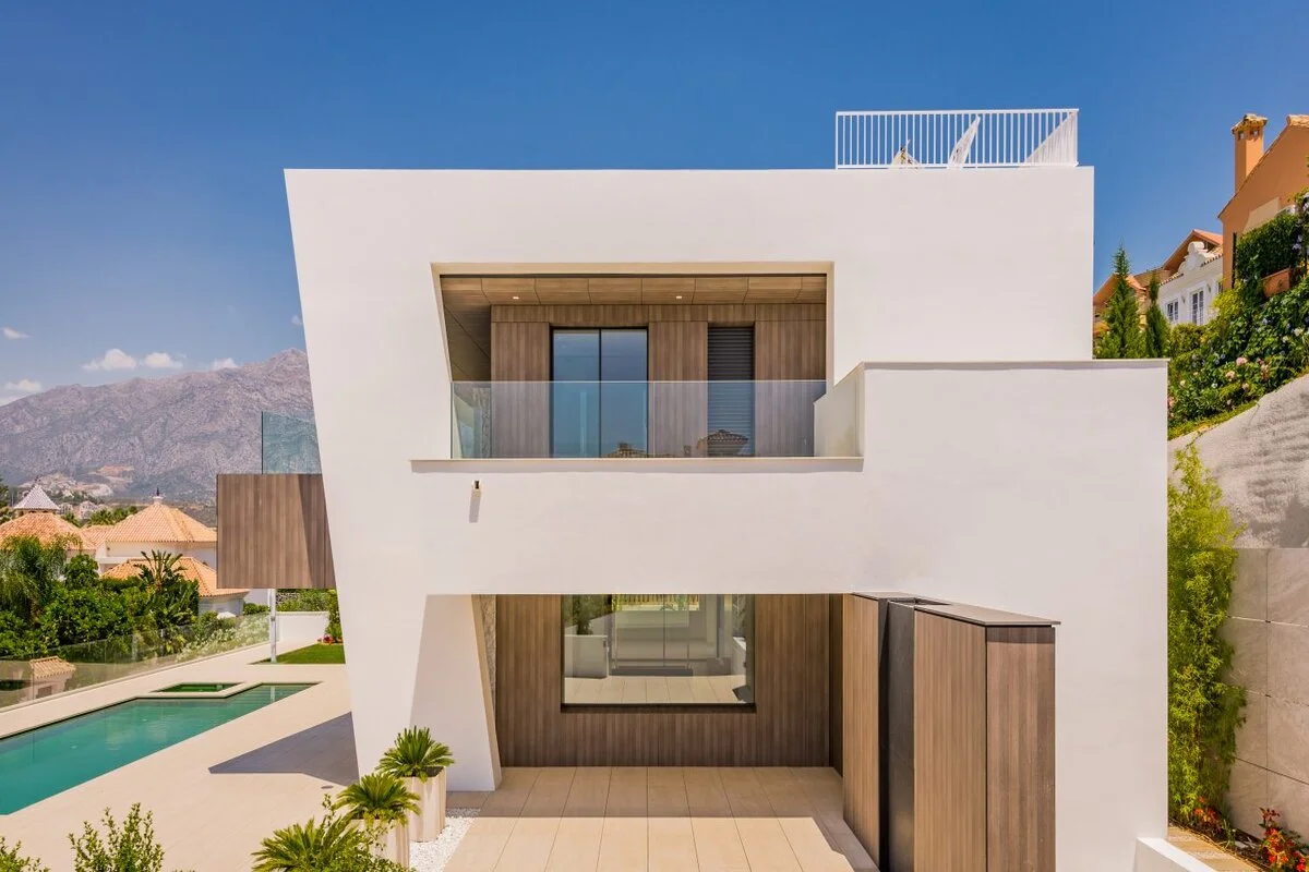 STUNNING NEWLY BUILT GOLF VILLA, Marbella