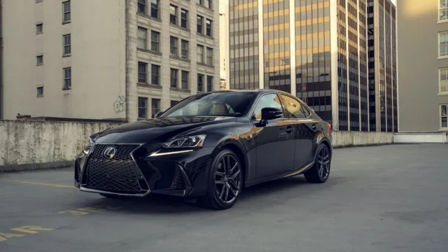 Lexus IS