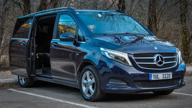 Mercedes-Benz V-Class