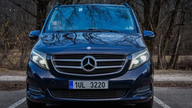 Mercedes-Benz V-Class