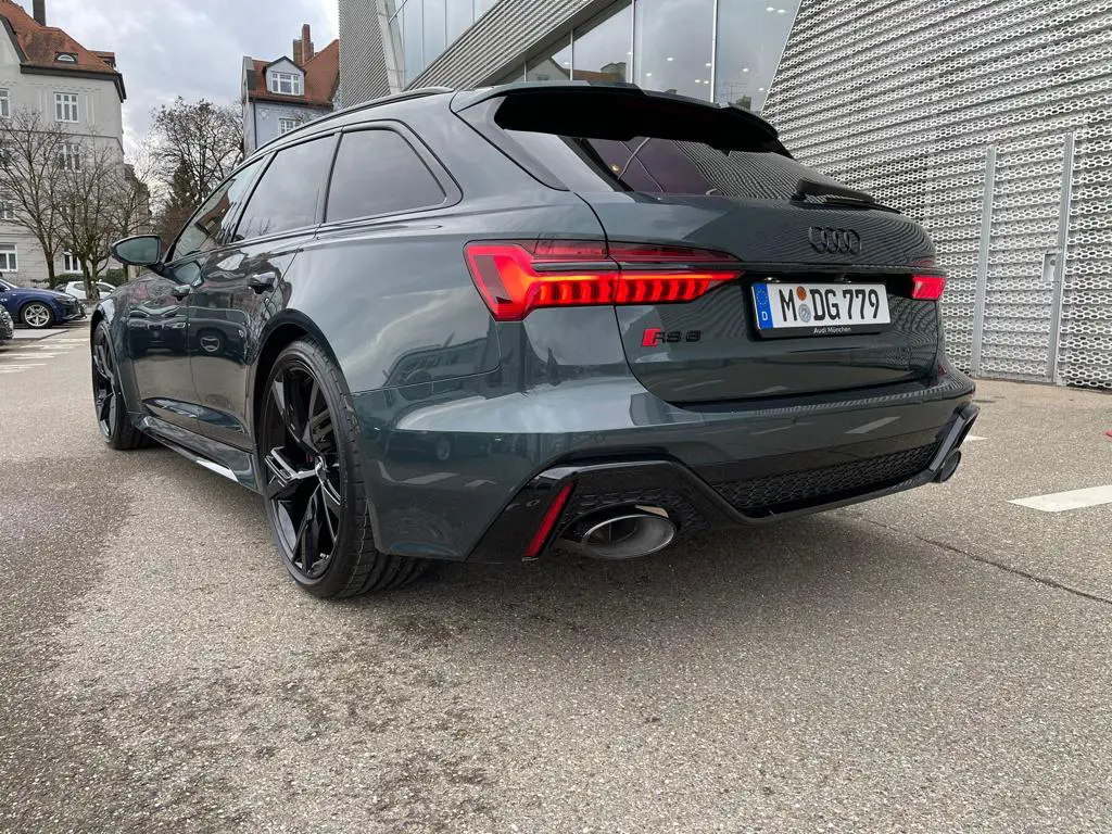 Audi RS6