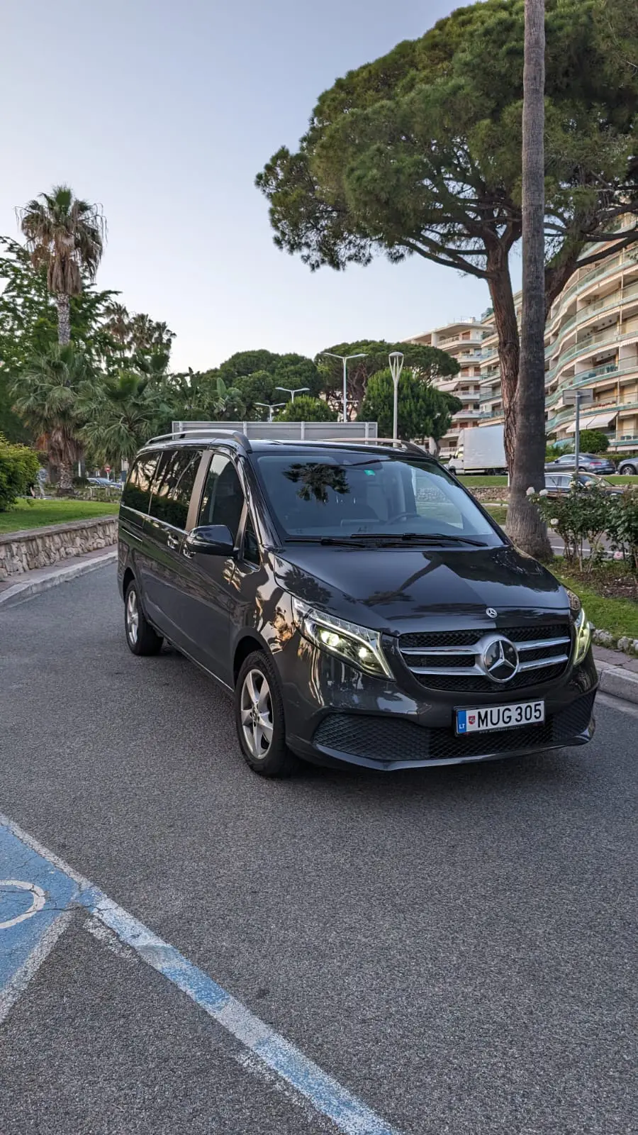 Mercedes-Benz V-Class