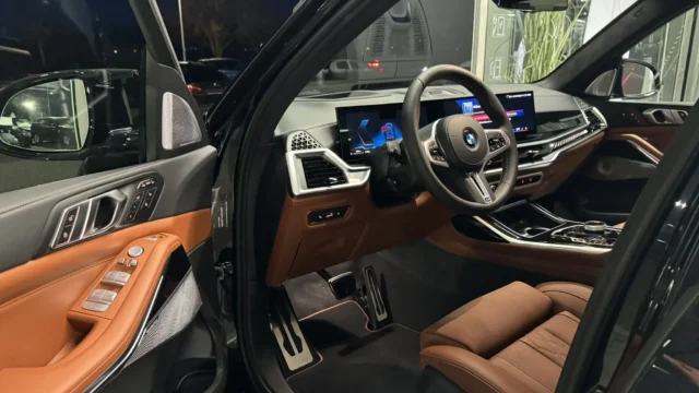 BMW X7 M60i