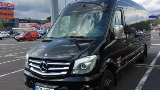 Mercedez-Benz Sprinter