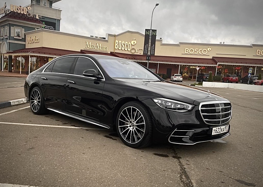 S Class (W223) in Moscow Russia