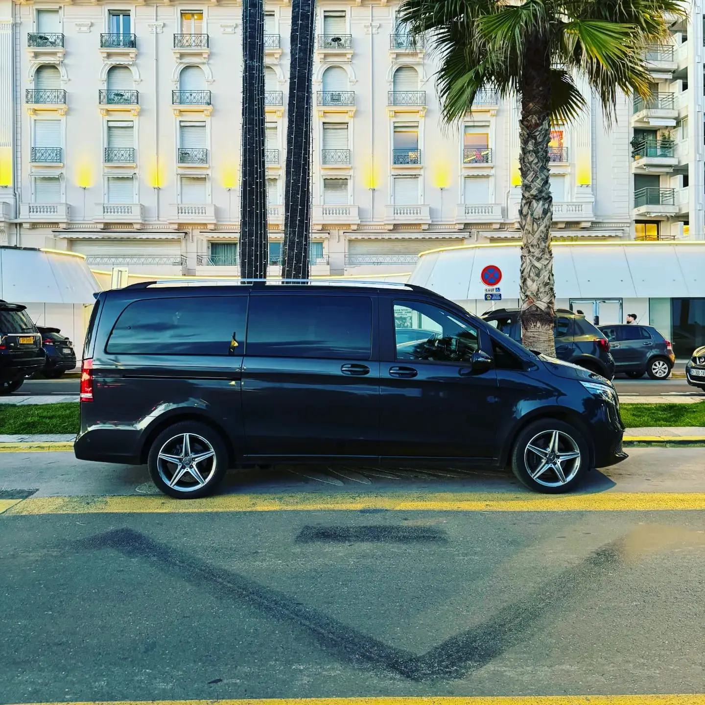 Mercedes-Benz V-Class