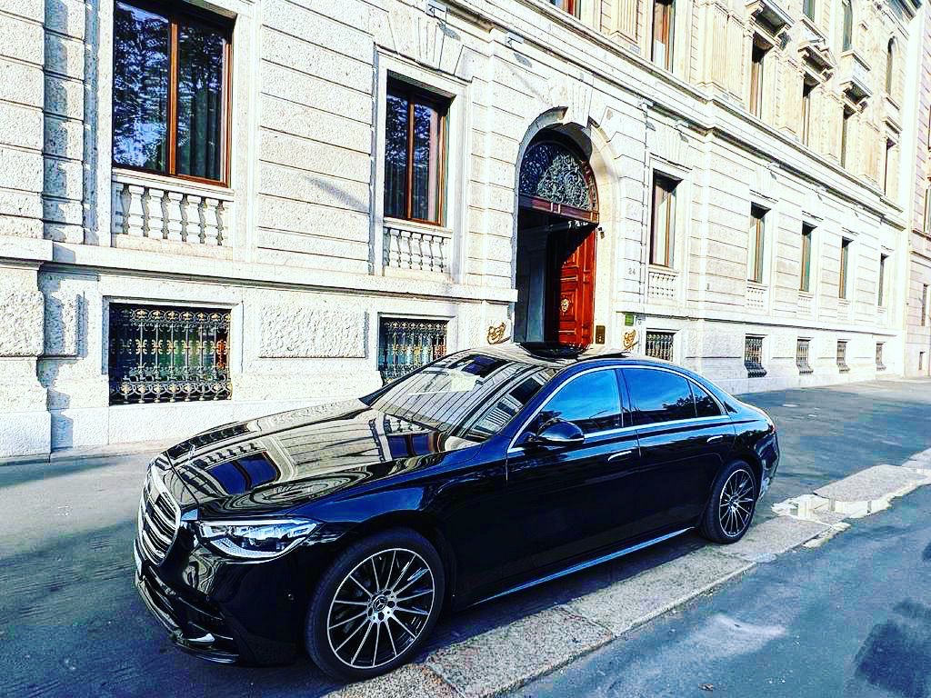 Mercedes Benz S Class 580 (W223) in Lugano, Switzerland