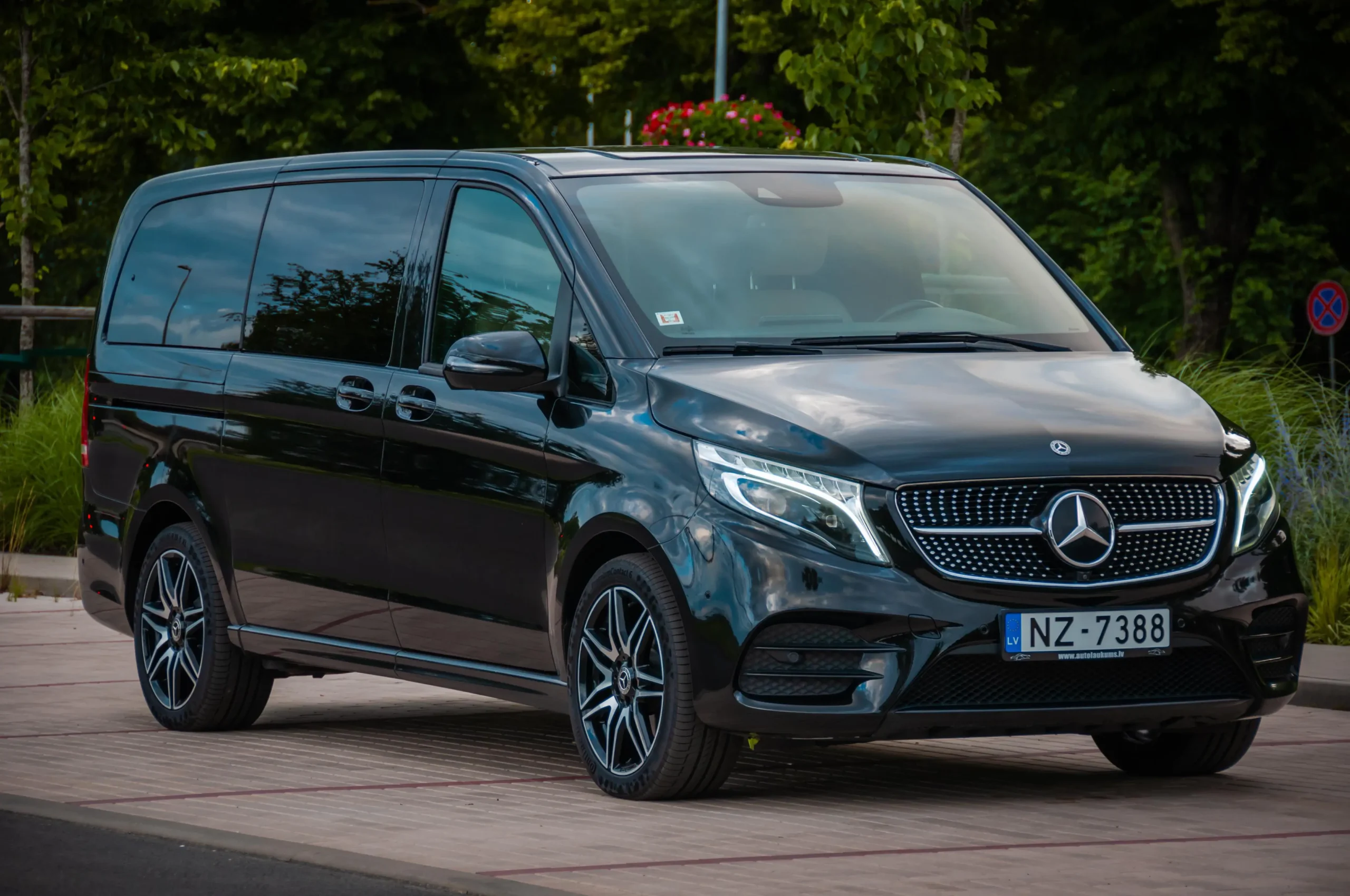 Mercedes-Benz V-Class V300 4Matic