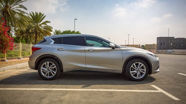 Infiniti Q30