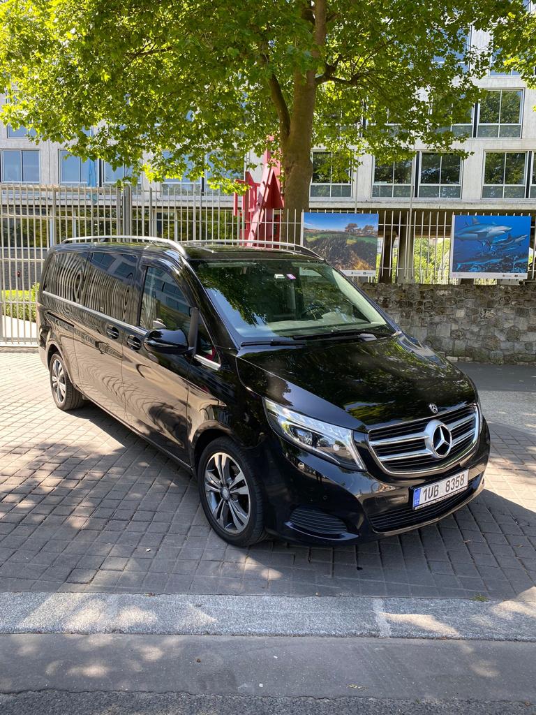 Mercedes-Benz V-Class