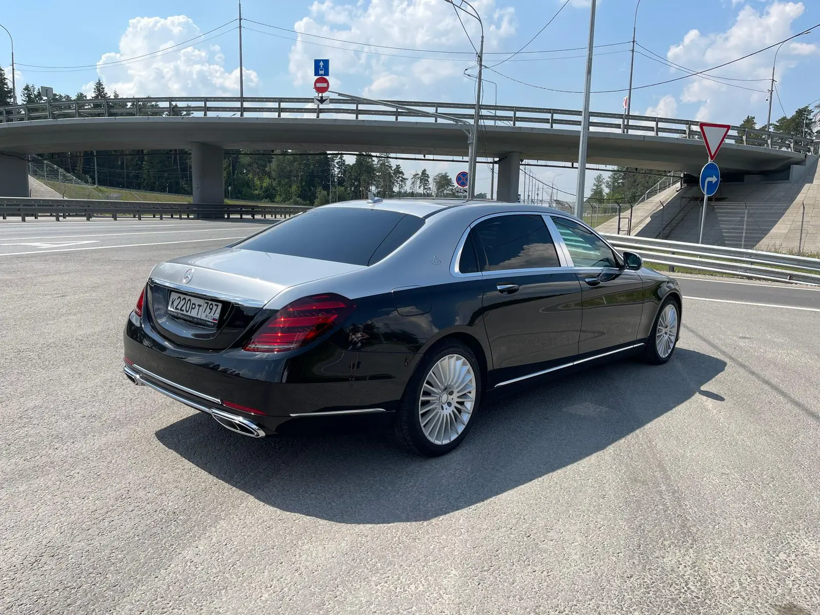 Mercedes-Benz Maybach S-Class