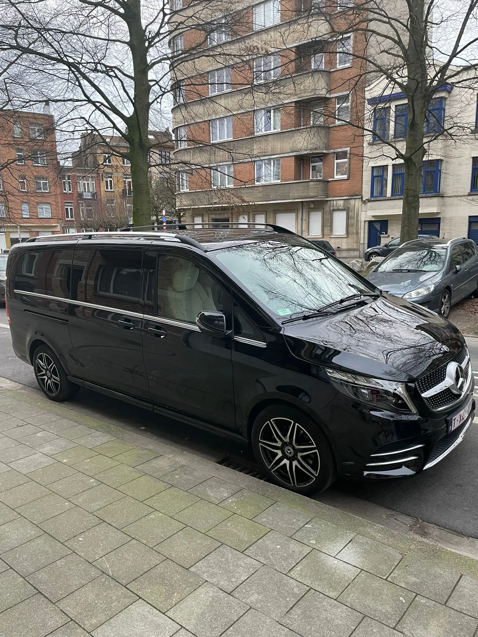 Mercedes-Benz V-class