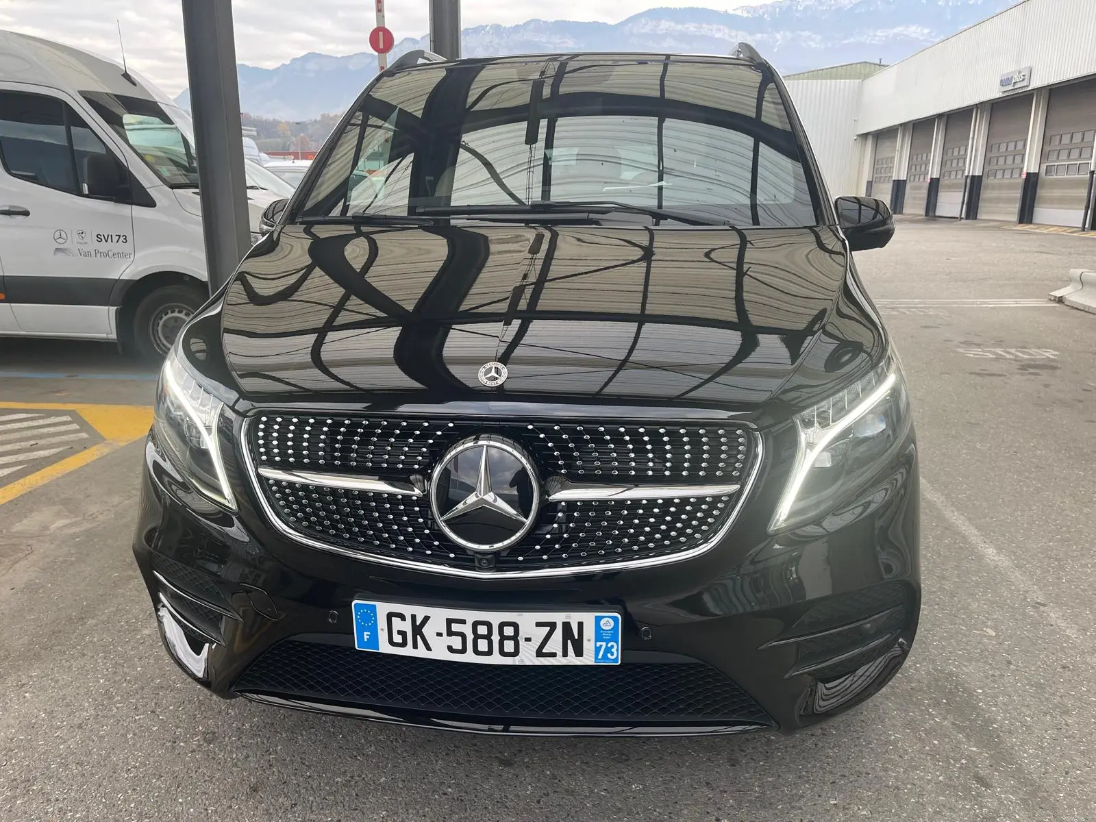 Mercedes-Benz V-Class