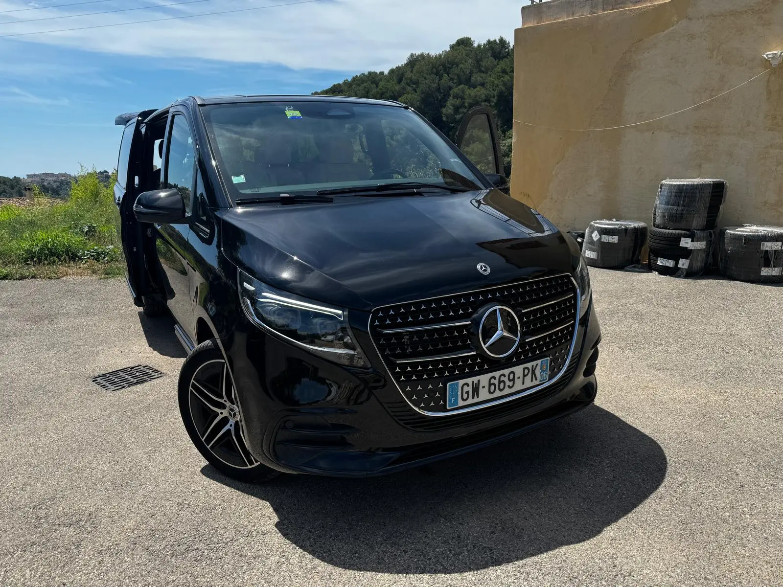 Mercedes-Benz V-Class