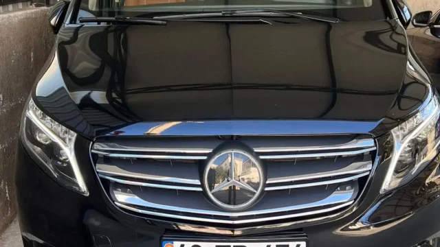 Mercedes-Benz V-Class