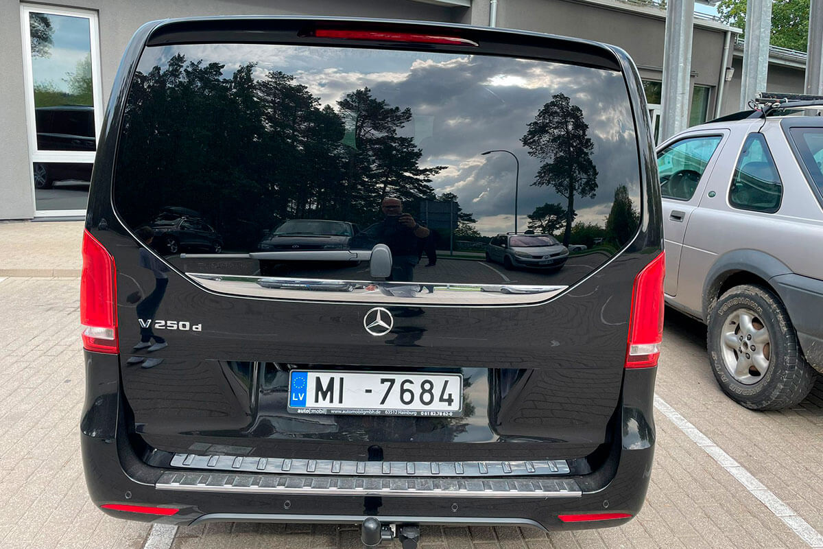 Mercedes-Benz V-Class