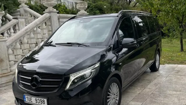 Mercedes-Benz V-Class