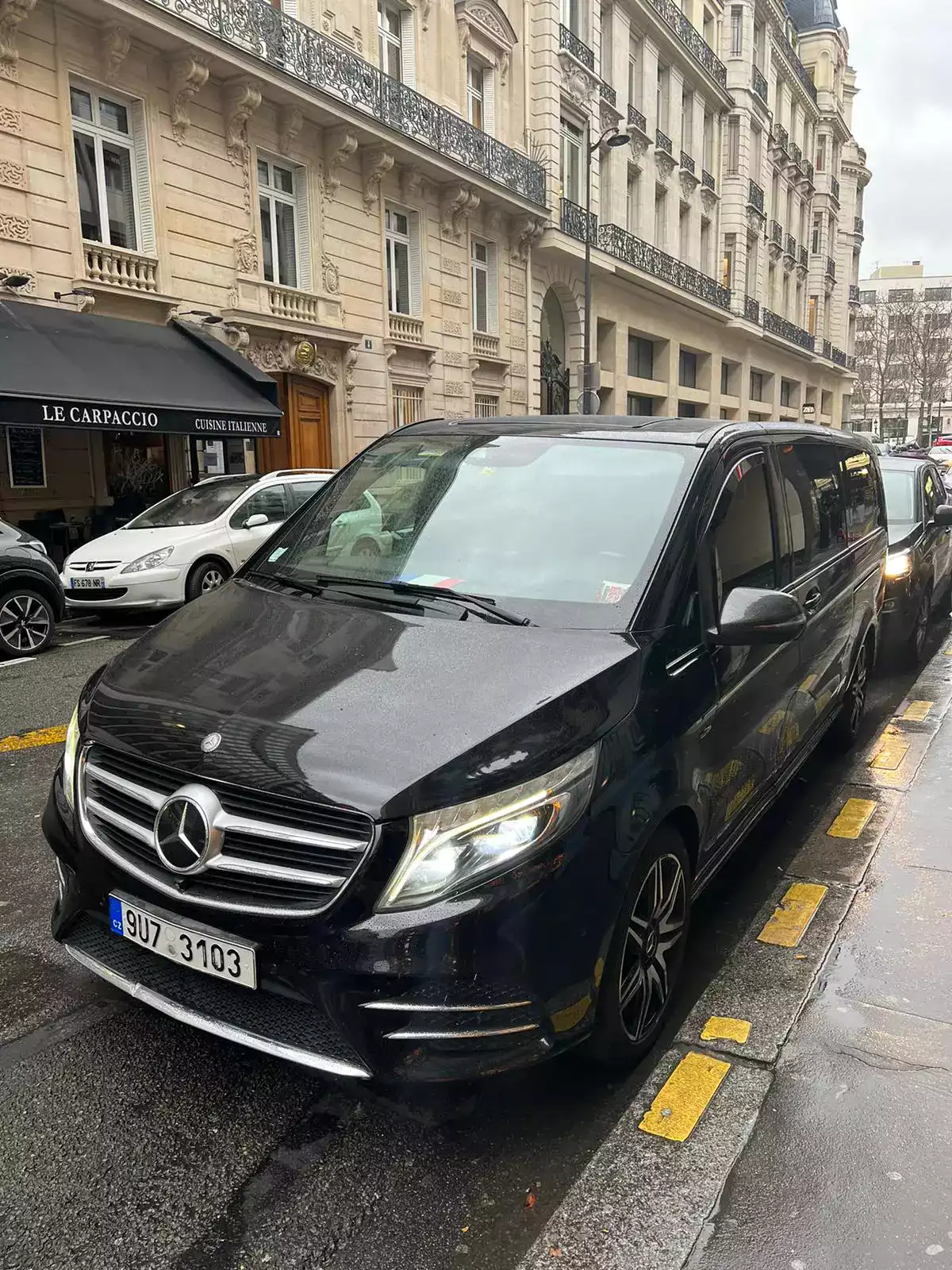 Mercedes-Benz V-Class