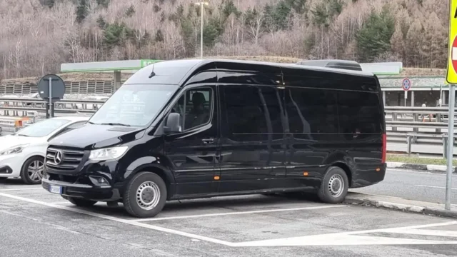 Mercedes-Benz Sprinter